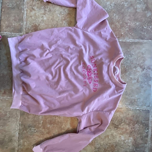 SUNKISSED COCONUT crewneck size small- NWOT - Picture 3 of 3